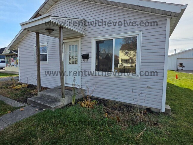 612 E Washington St in Winchester, IN - Building Photo - Building Photo