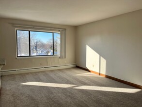 Cleveland Terrace Apartments in St. Paul, MN - Building Photo - Interior Photo