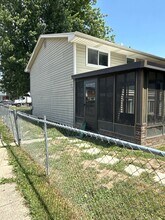 20110 Abrahm St in Clinton Township, MI - Building Photo - Building Photo