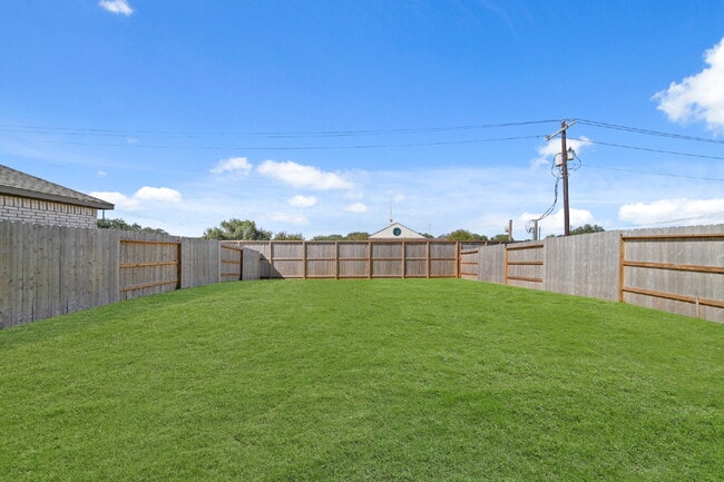 2919 Summer Breeze Wy in Angleton, TX - Building Photo - Building Photo