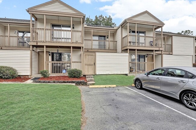 2300 Twelve Oaks Dr in Orange Park, FL - Foto de edificio - Building Photo