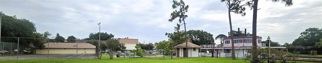 5900 Village Cir N in Orlando, FL - Building Photo
