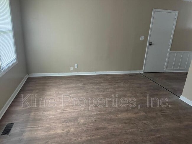 6650 E 43rd Pl in Indianapolis, IN - Building Photo - Building Photo
