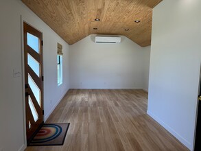 40 CR 267 in Somerville, TX - Foto de edificio - Building Photo