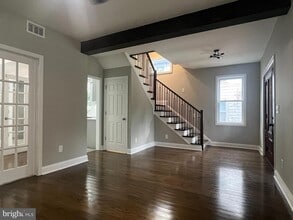 2633 Nottingham Way in Hamilton Township, NJ - Building Photo - Building Photo