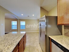 5318 Rio Dr in Baytown, TX - Building Photo - Building Photo