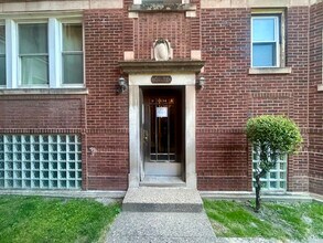 6634 S Greenwood Ave in Chicago, IL - Foto de edificio - Building Photo