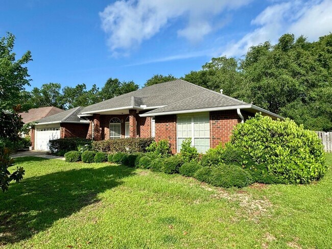 624 Territory Ln in Crestview, FL - Building Photo - Building Photo