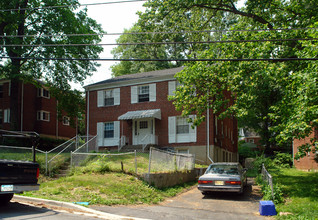 8402 Greenwood Ave in Takoma Park, MD - Building Photo - Building Photo