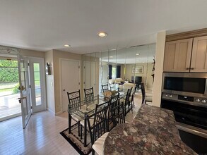 7 Clearwater Ln in East Hampton, CT - Building Photo - Building Photo