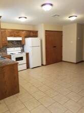 301 E Elizabeth St, Unit #7 in Sulphur, LA - Building Photo - Building Photo