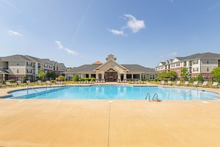 The Heritage at Arlington Apartment Homes in Greenville, NC - Building Photo