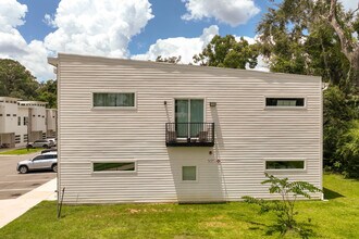 Oakland Parc in Tallahassee, FL - Foto de edificio - Building Photo