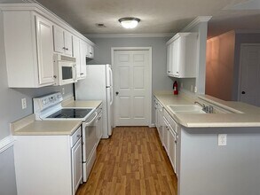 1711 Renwick Dr in Fayetteville, NC - Building Photo - Building Photo