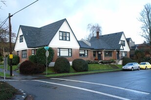 2703 NW Raleigh St in Portland, OR - Building Photo
