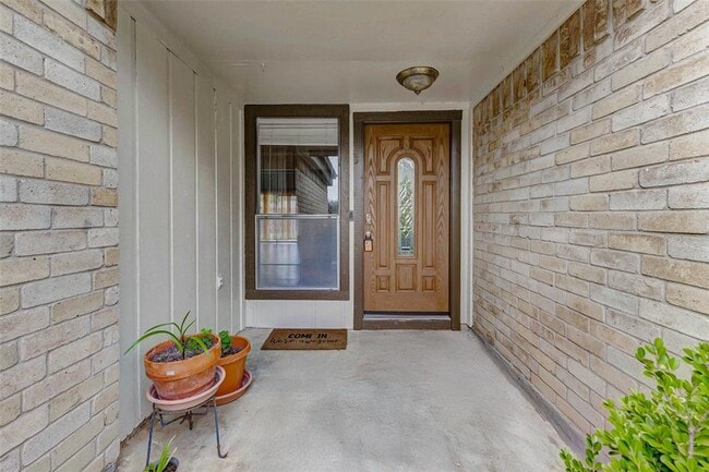 2511 Planters Row