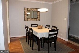 302 Hilltop Ln-Unit -302J in Annapolis, MD - Building Photo - Building Photo