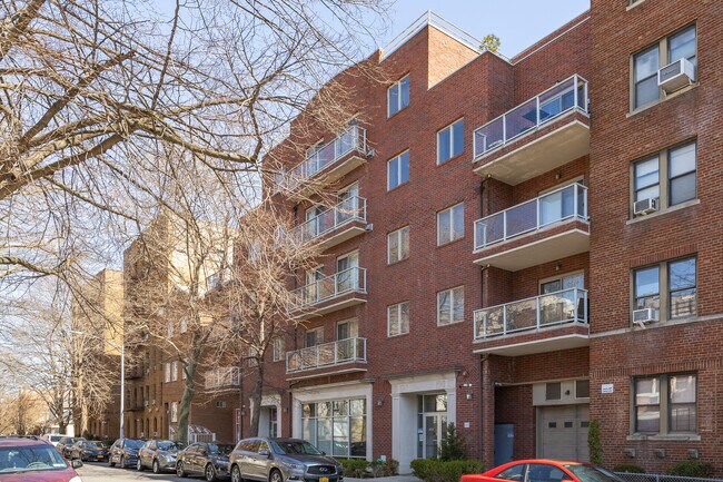 Kings 21 in Brooklyn, NY - Building Photo - Building Photo