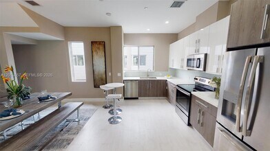 632 NE 12th Ave in Fort Lauderdale, FL - Building Photo - Building Photo
