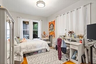 194 Emerson St, Unit 1 in Boston, MA - Building Photo - Building Photo