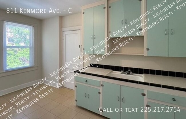 811 Kenmore Ave in Baton Rouge, LA - Building Photo - Building Photo