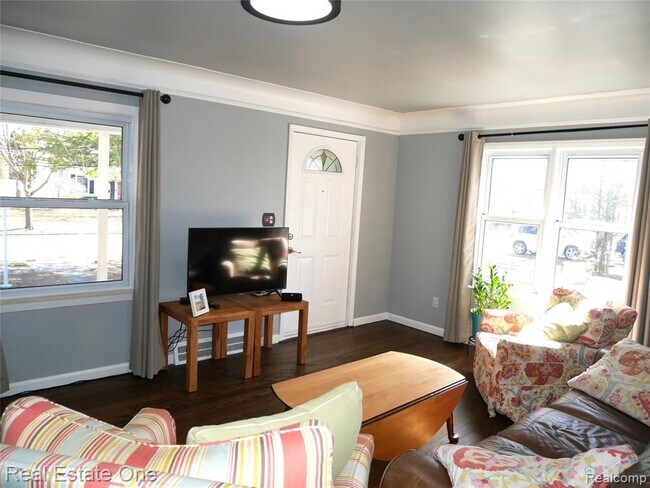 2881 Ellwood Ave in Berkley, MI - Foto de edificio - Building Photo