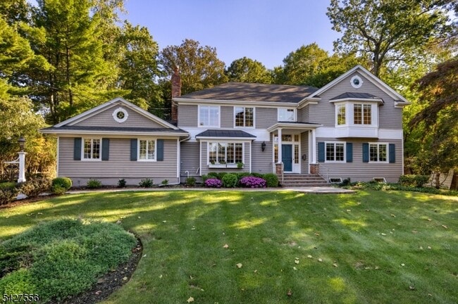 property at 7 Byron Rd