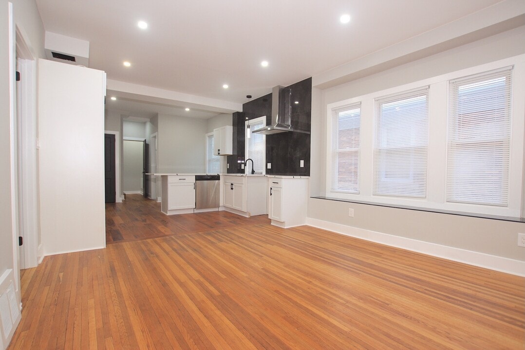 5016 Seminole St in Detroit, MI - Building Photo