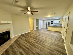 4651 W Franciscan Trail in Fayetteville, AR - Building Photo - Building Photo