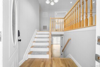 89 Harvest Ln in Commack, NY - Building Photo - Building Photo