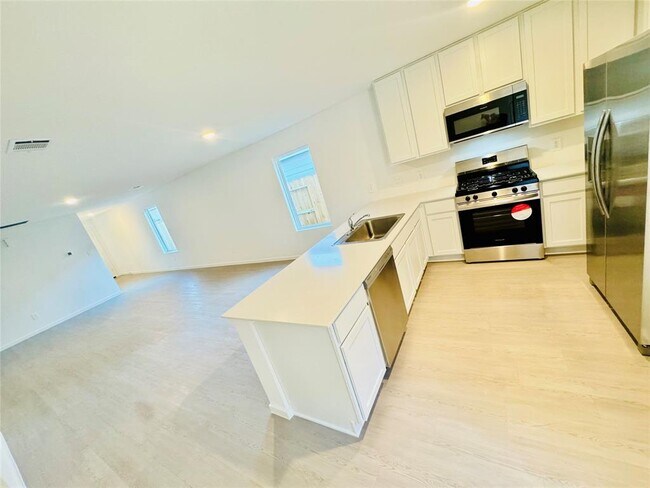 22784 Hackberry Leaf Dr in New Caney, TX - Building Photo - Building Photo