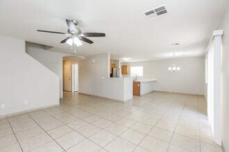 10637 W Nez Perce St in Tolleson, AZ - Building Photo - Building Photo