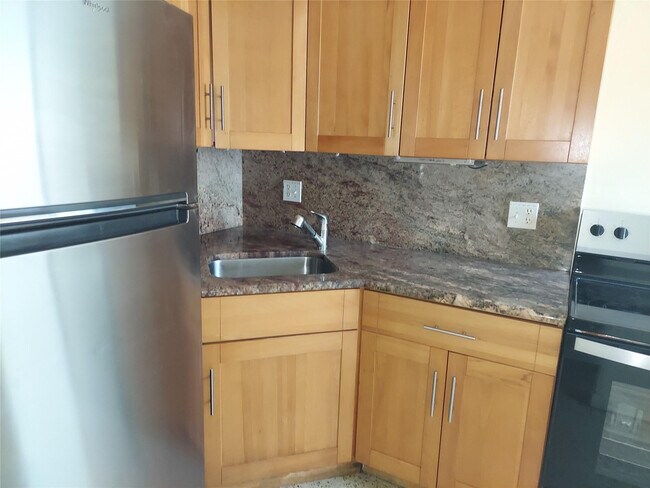 property at 505 SW 9th St