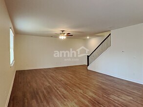 5235 Valley Dr in Cumming, GA - Building Photo - Building Photo