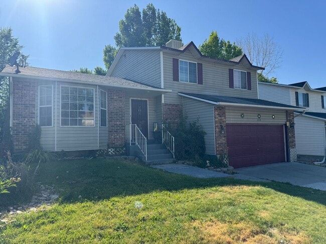 property at 2739 Morning Breeze Dr