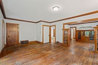 3040 N Maryland Ave in Milwaukee, WI - Building Photo - Building Photo