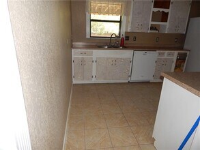 330 E Cedar St in Bertram, TX - Building Photo - Building Photo