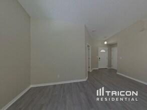 2517 Gotham Way in Valrico, FL - Building Photo - Building Photo