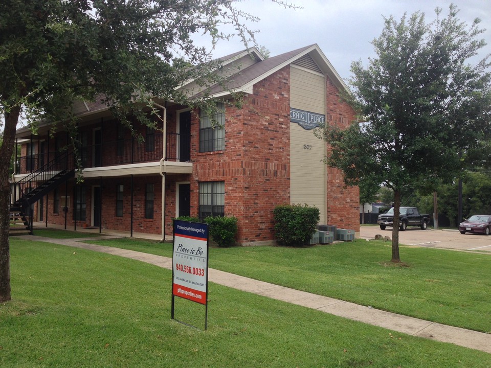 Craig Place II in Denton, TX - Building Photo