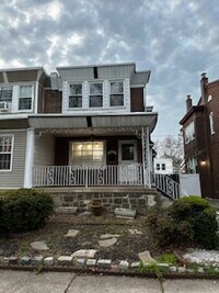 7032 Cottage St photo'