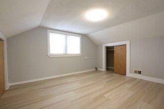 348 W Pike St in Canonsburg, PA - Building Photo - Building Photo