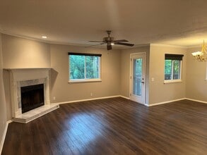 5304 Edmondson Pike in Nashville, TN - Building Photo - Building Photo
