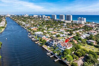 549 NE 19th Ave in Deerfield Beach, FL - Building Photo - Building Photo