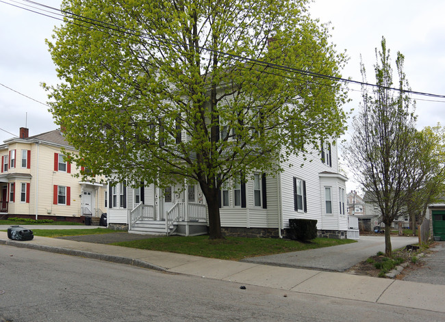 83-85 Cherry St in Waltham, MA - Building Photo - Building Photo