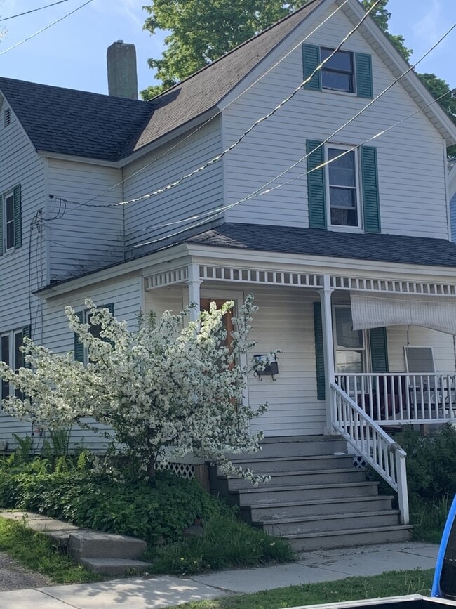 64 Greene St