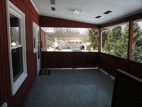 Orchard Garden Apartments in Delmar, NY - Foto de edificio - Building Photo
