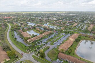 Pine Ridge North II in Greenacres, FL - Foto de edificio - Building Photo