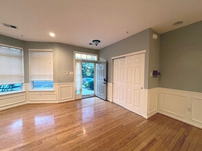 305 Dresher Woods Dr, Unit 305 in Dresher, PA - Building Photo - Building Photo