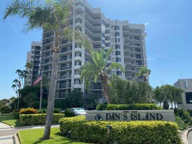 1660 Gulf Blvd in Clearwater, FL - Building Photo