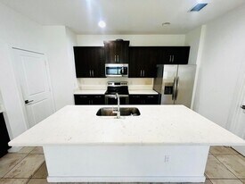 6089 Wildfire Wy in West Palm Beach, FL - Building Photo